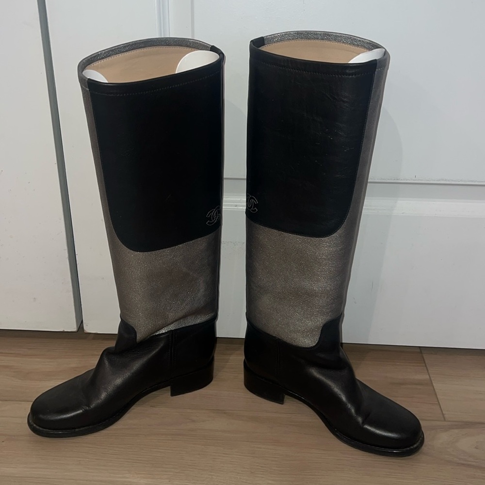 Chanel Boots size 39